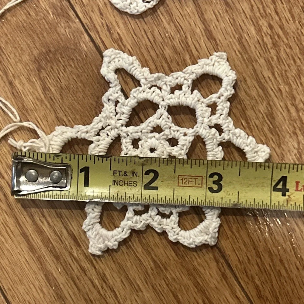 9 Vintage Handmade Snowflake Crochet Christmas Ornaments‎ Winter Festive Holiday